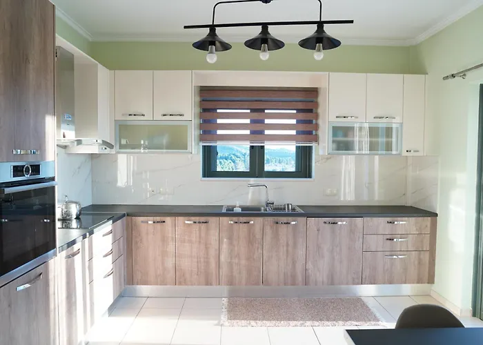 βίλλα πηνελόπη με πισίνα σε ιδιωτικό λόφο με θέα Villa