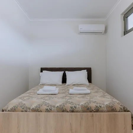 βίλλα πηνελόπη με πισίνα σε ιδιωτικό λόφο με θέα Nauplia