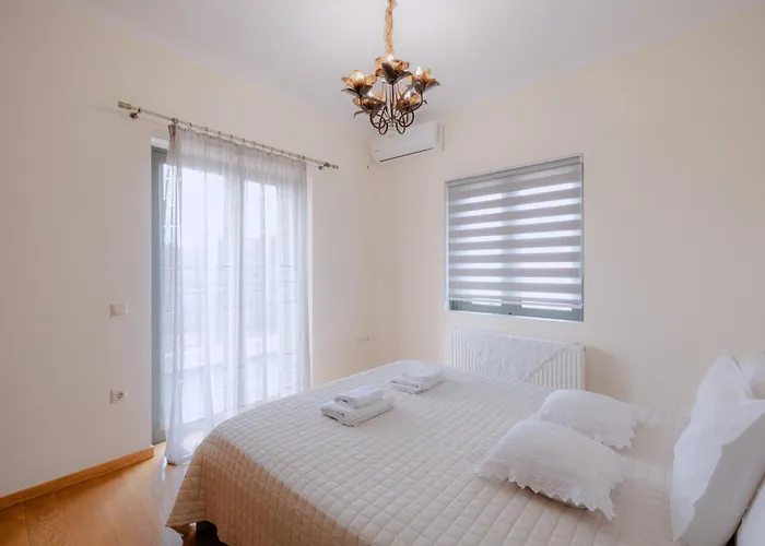 βίλλα πηνελόπη με πισίνα σε ιδιωτικό λόφο με θέα * Ναύπλιο